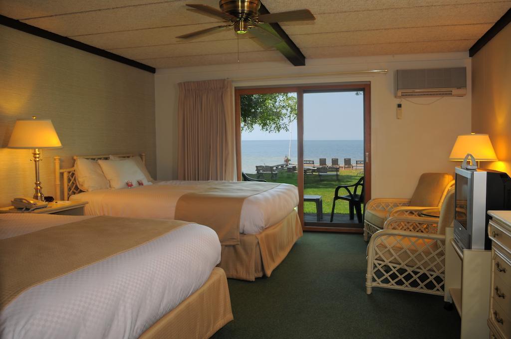 The Shallows Resort Egg Harbor Ruang foto